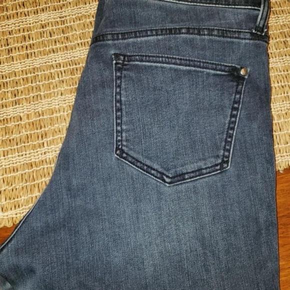 Anthropologie Pilcro Fray Hem Jeans 32 - Picture 3 of 3